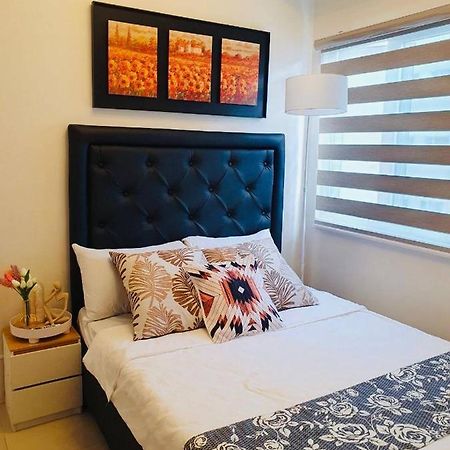 2 Bedroom Condo Vine Residences Quezon City With Pool Wifi Karaoke Board Games Netflix Exteriér fotografie