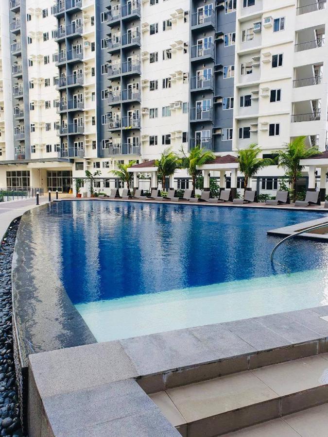 2 Bedroom Condo Vine Residences Quezon City With Pool Wifi Karaoke Board Games Netflix Exteriér fotografie
