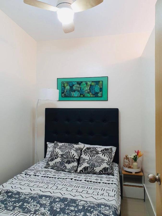 2 Bedroom Condo Vine Residences Quezon City With Pool Wifi Karaoke Board Games Netflix Exteriér fotografie
